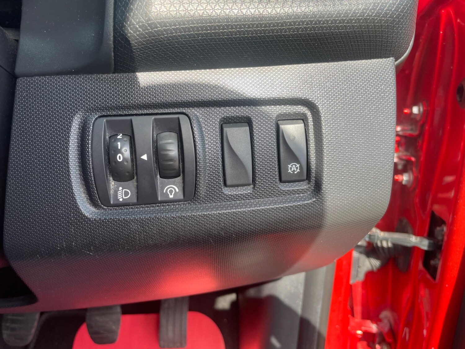 Used Renault Clio 2015 for sale - 78224415: Photo 30