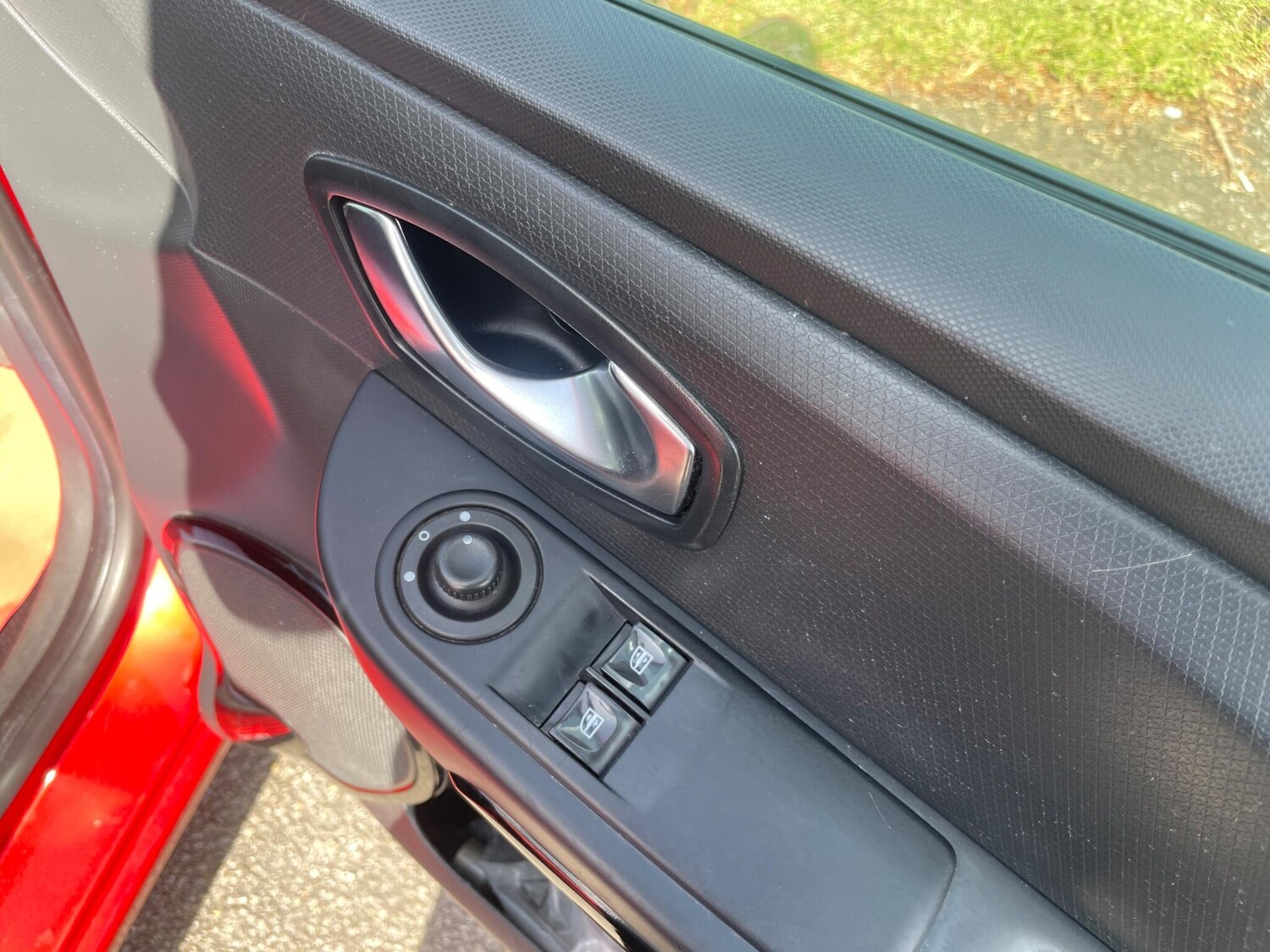 Used Renault Clio 2015 for sale - 78224415: Photo 31