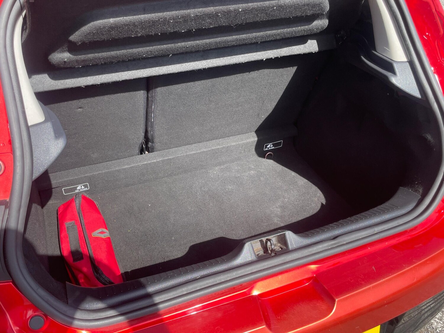 Used Renault Clio 2015 for sale - 78224415: Photo 32