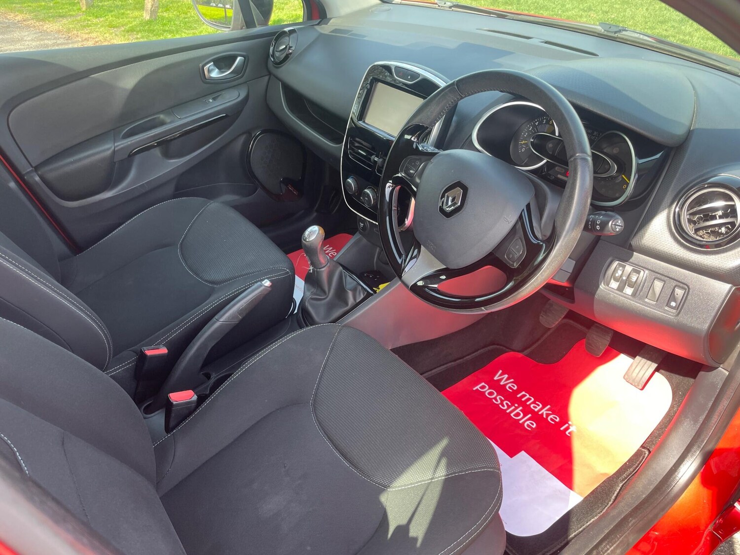 Used Renault Clio 2015 for sale - 78224415: Photo 8