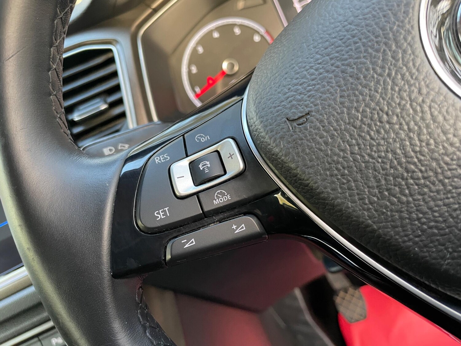 Used Volkswagen T-Roc 2018 for sale - 78224434: Photo 26