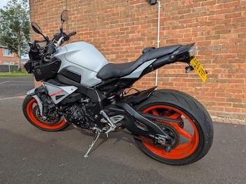 Used Yamaha MT-10 2019 for sale - bike-78224435: Photo