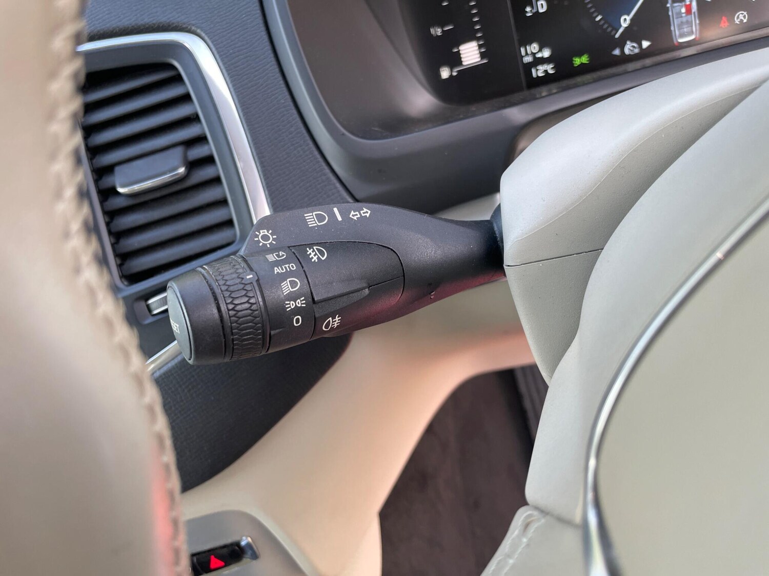 Used Volvo XC90 2017 for sale - 78224414: Photo 28