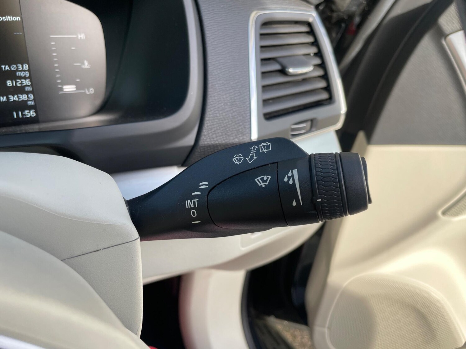 Used Volvo XC90 2017 for sale - 78224414: Photo 29