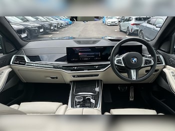 Used BMW X7 2024 for sale - 78648346: Photo