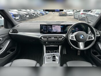Used BMW 3 Series 2024 for sale - 78647945: Photo