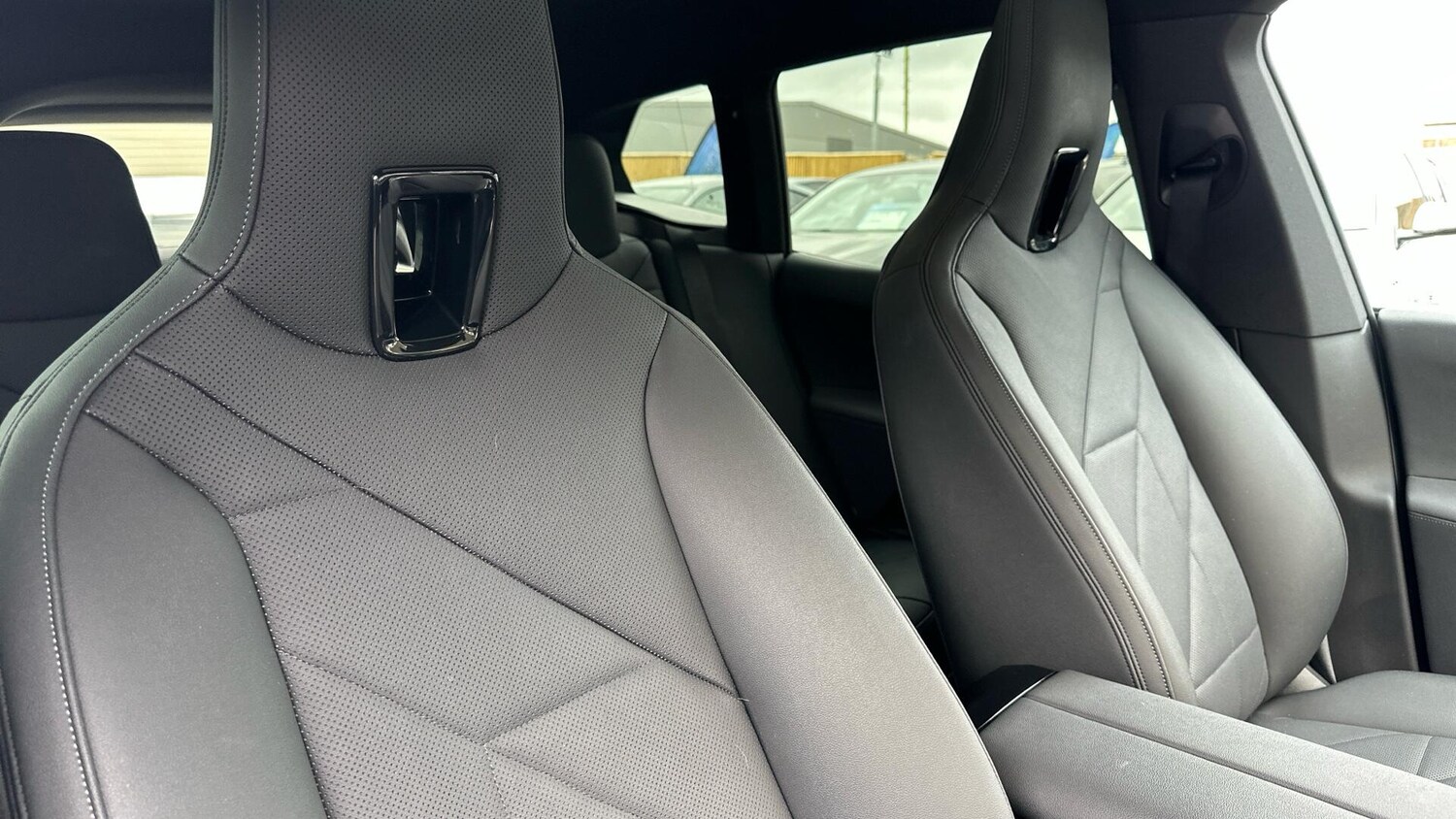 Used BMW iX 2023 for sale - 78033656: Photo 37