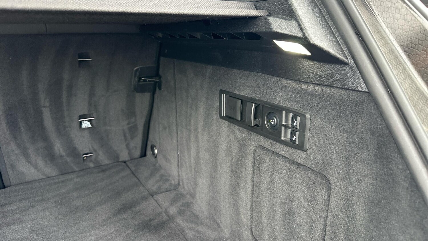 Used BMW iX 2023 for sale - 78033656: Photo 44