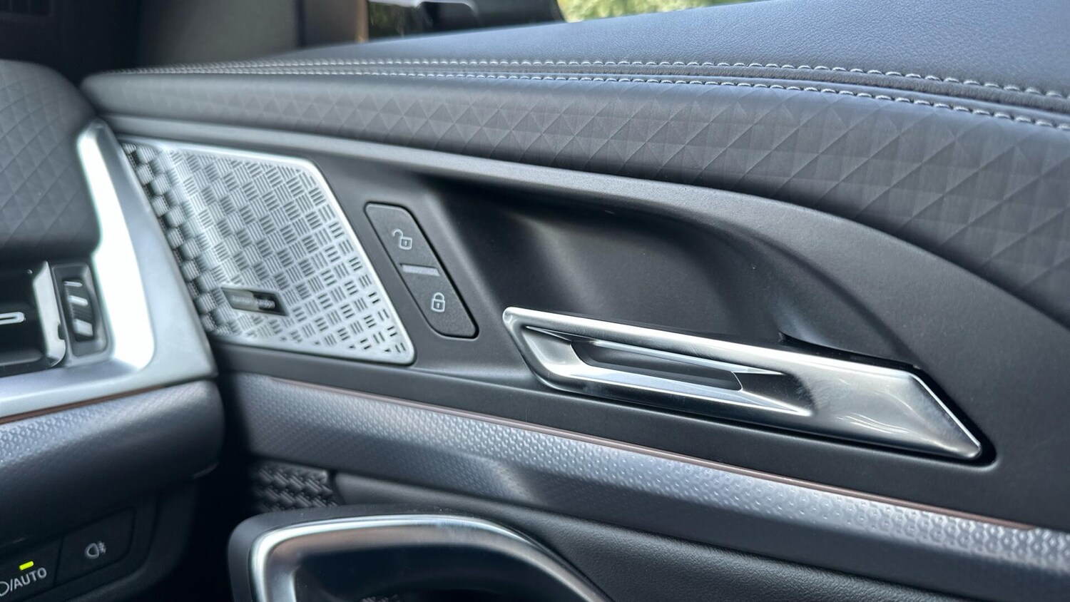 Used BMW iX2 2025 for sale - 77604612: Photo 25