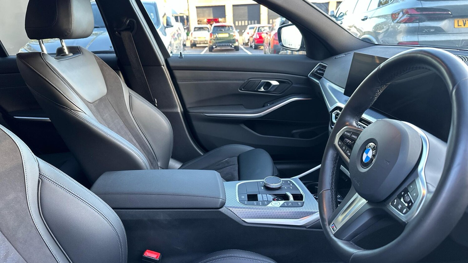 Used BMW 3 Series 2024 for sale - 77604677: Photo 11