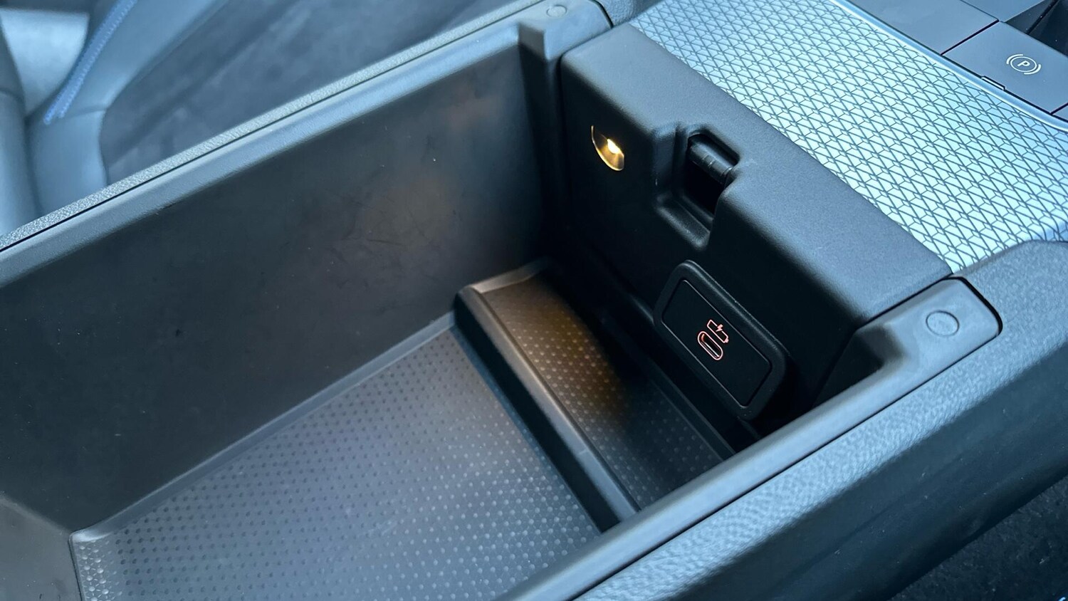 Used BMW 3 Series 2024 for sale - 77604677: Photo 29