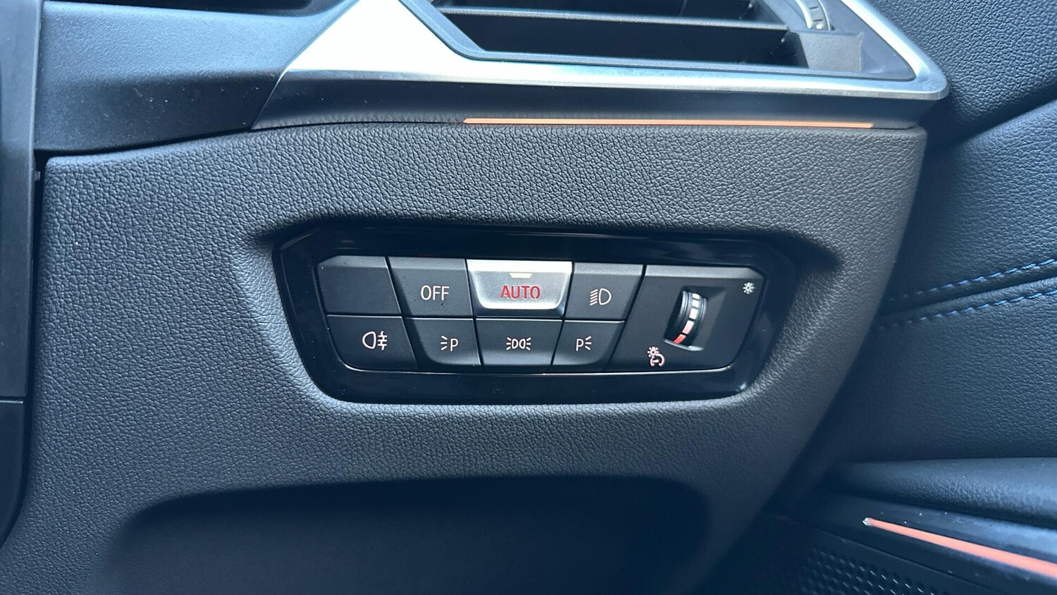 Used BMW 3 Series 2024 for sale - 77604677: Photo 32