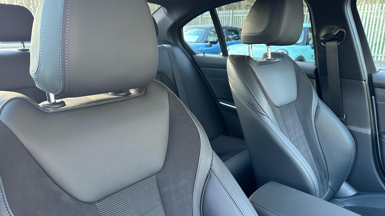 Used BMW 3 Series 2024 for sale - 77604677: Photo 34