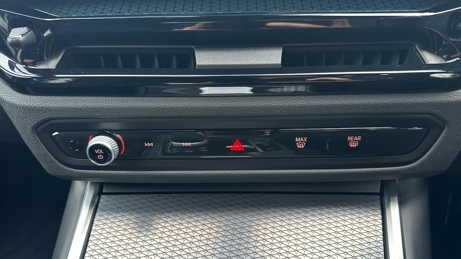 Used BMW 3 Series 2025 for sale - 77604681: Photo 28