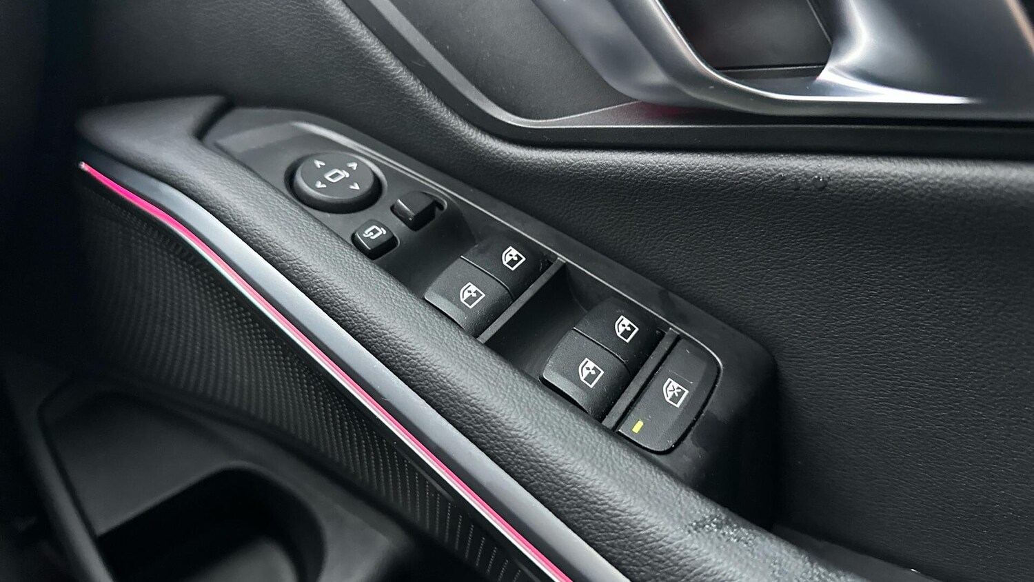 Used BMW 3 Series 2024 for sale - 77604616: Photo 30