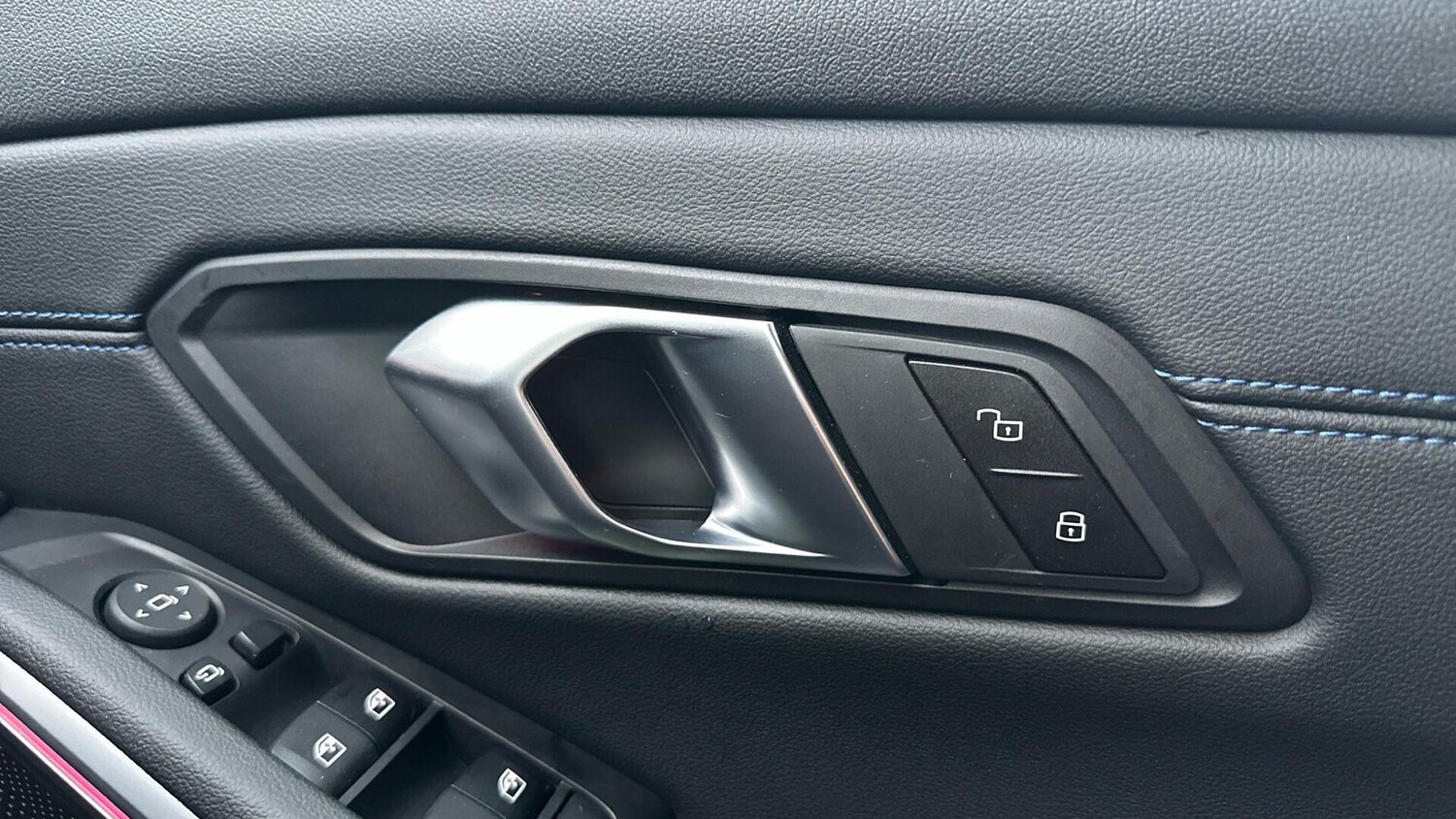 Used BMW 3 Series 2024 for sale - 77604616: Photo 31