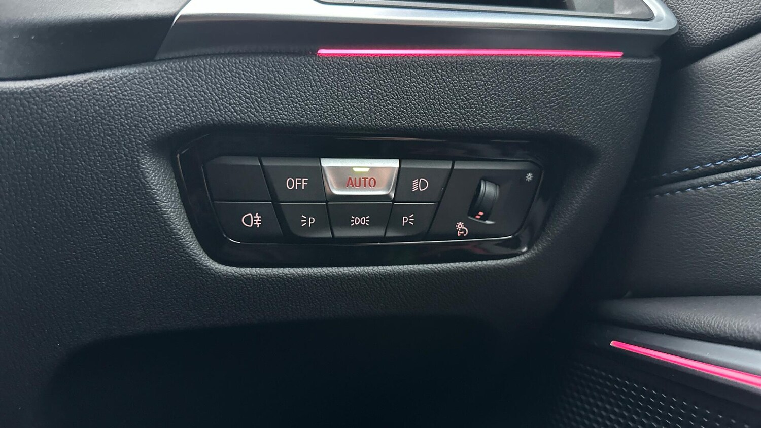 Used BMW 3 Series 2024 for sale - 77604616: Photo 32