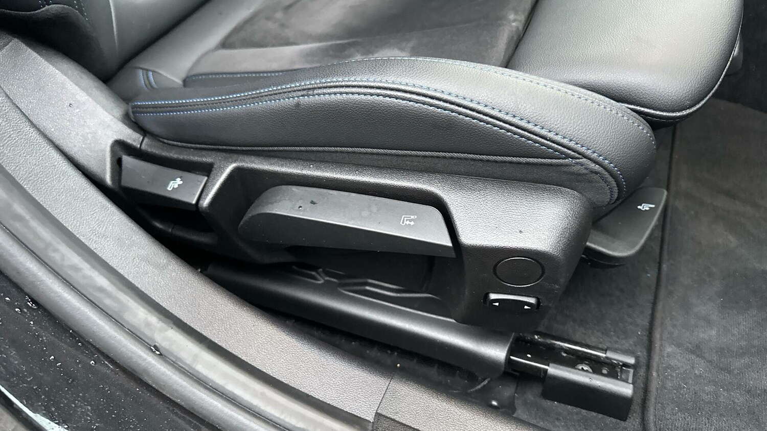 Used BMW 3 Series 2024 for sale - 77604616: Photo 33