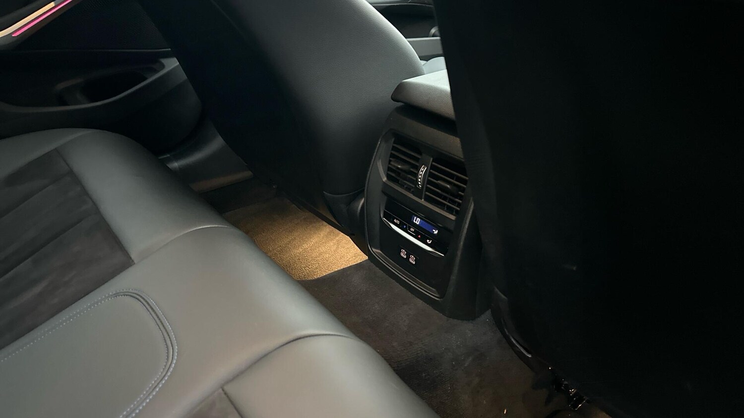 Used BMW 3 Series 2024 for sale - 77604616: Photo 35