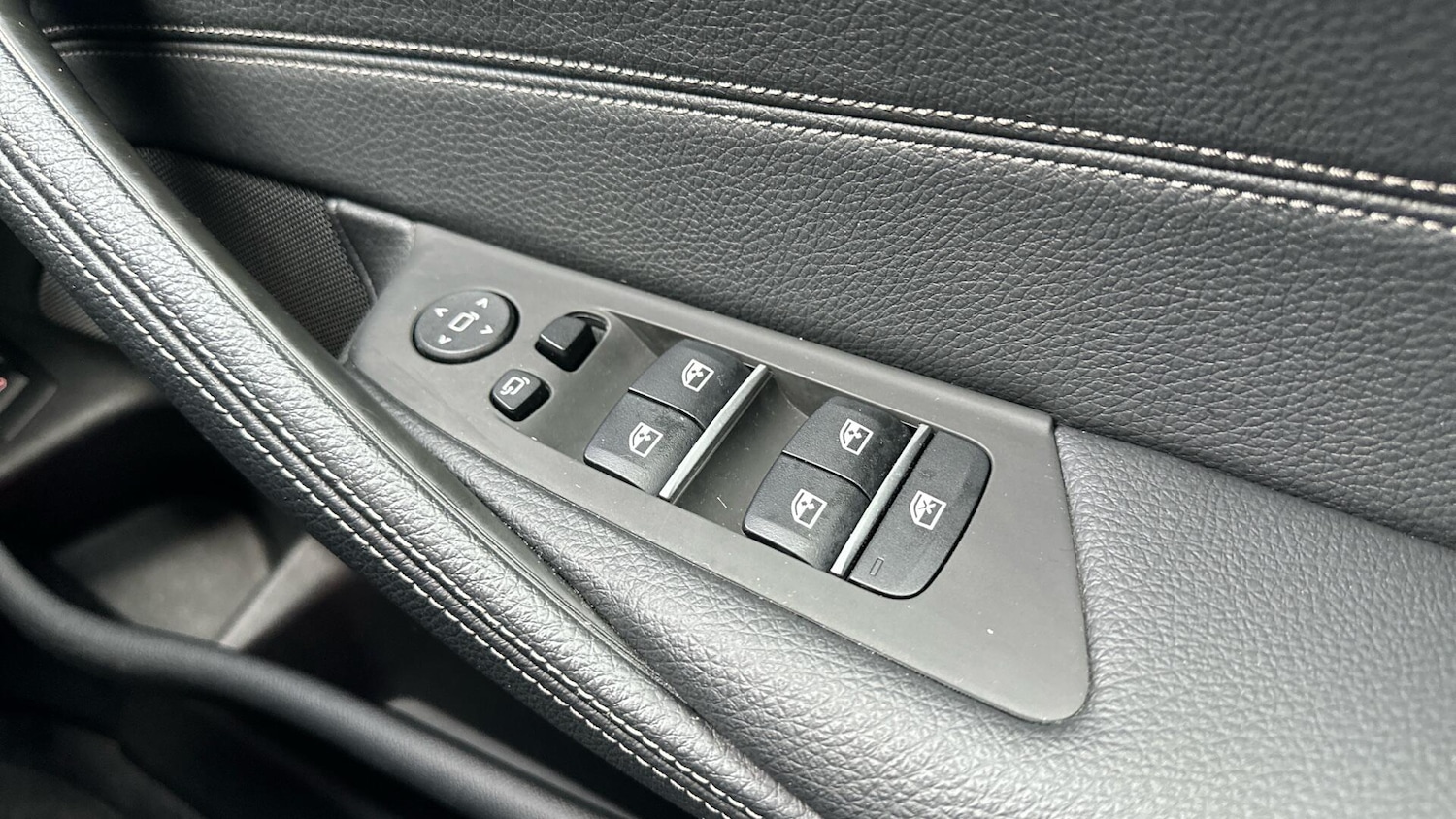 Used BMW 5 Series 2022 for sale - 78204042: Photo 17