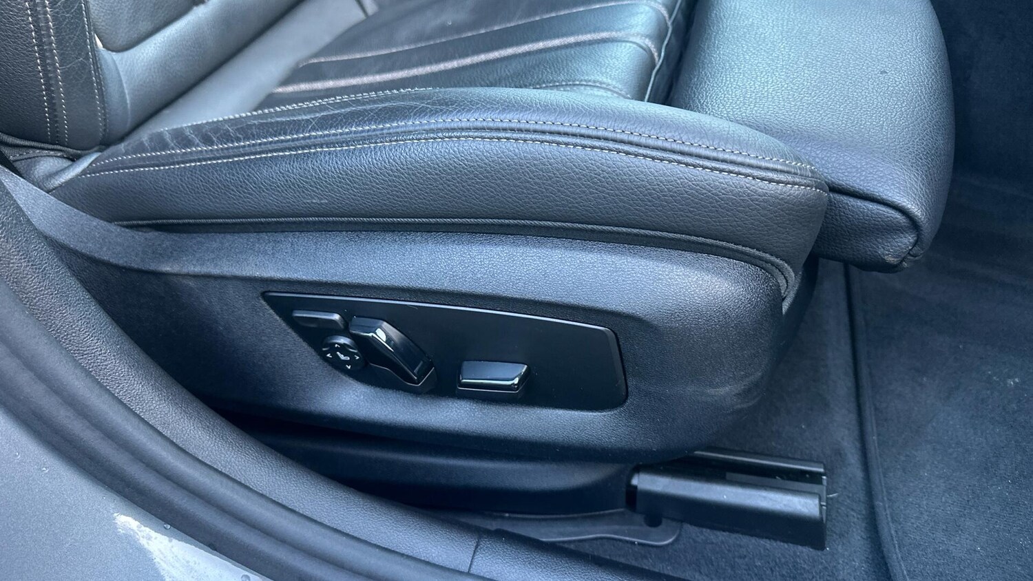 Used BMW 5 Series 2022 for sale - 77604554: Photo 32