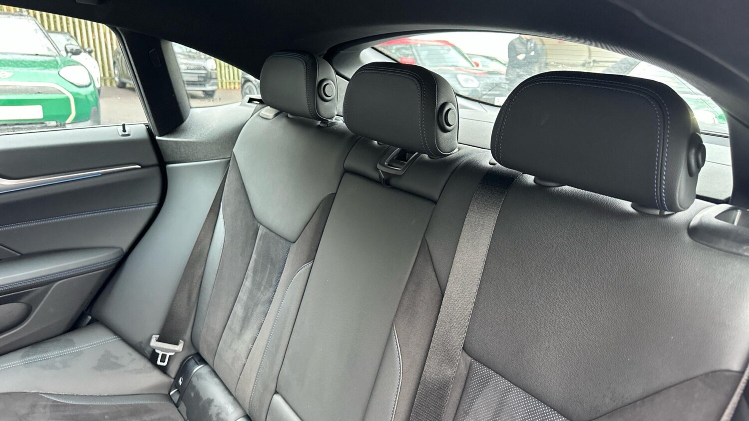 Used BMW i4 2024 for sale - 77604660: Photo 12