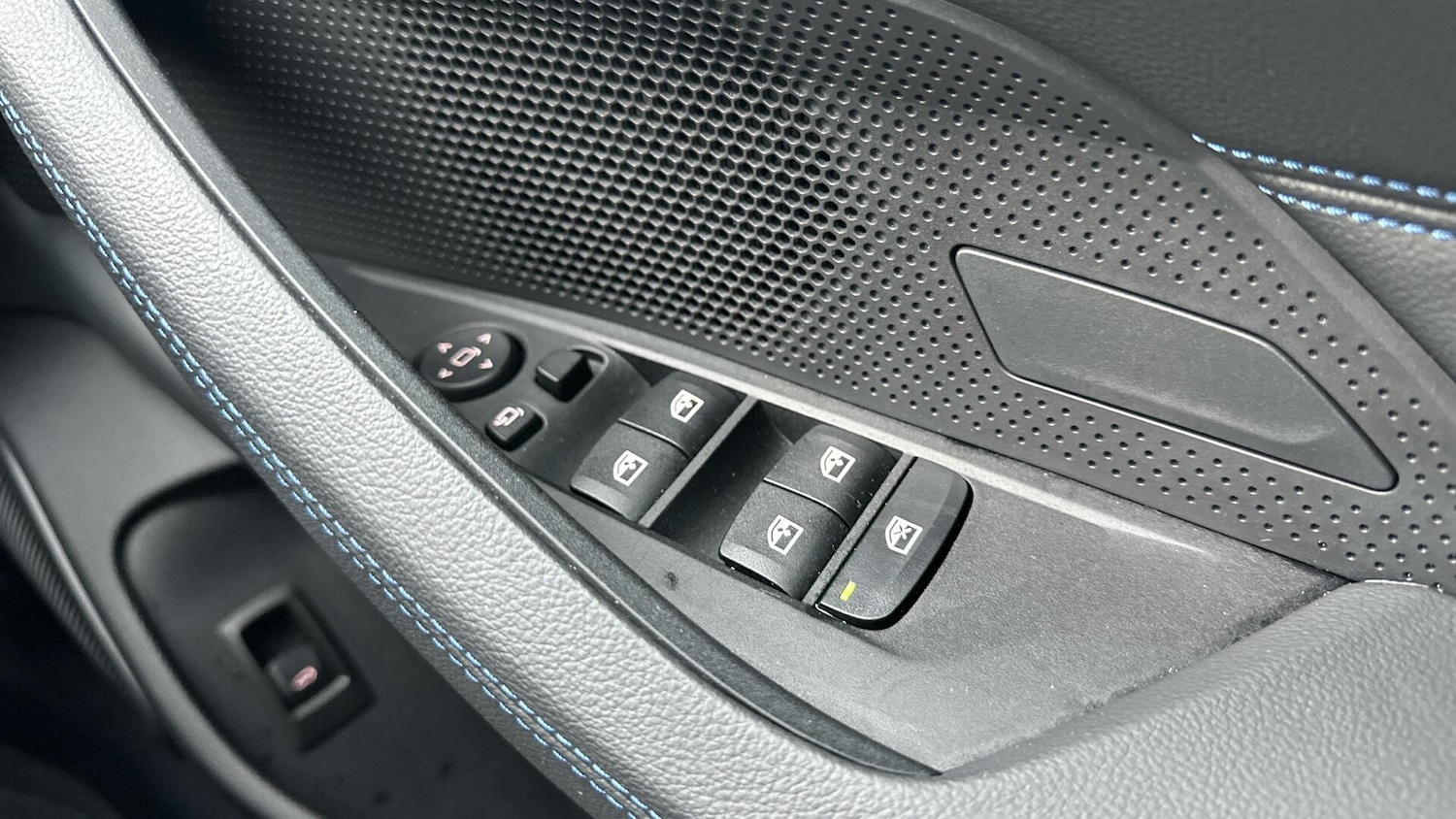 Used BMW i4 2024 for sale - 77604660: Photo 29