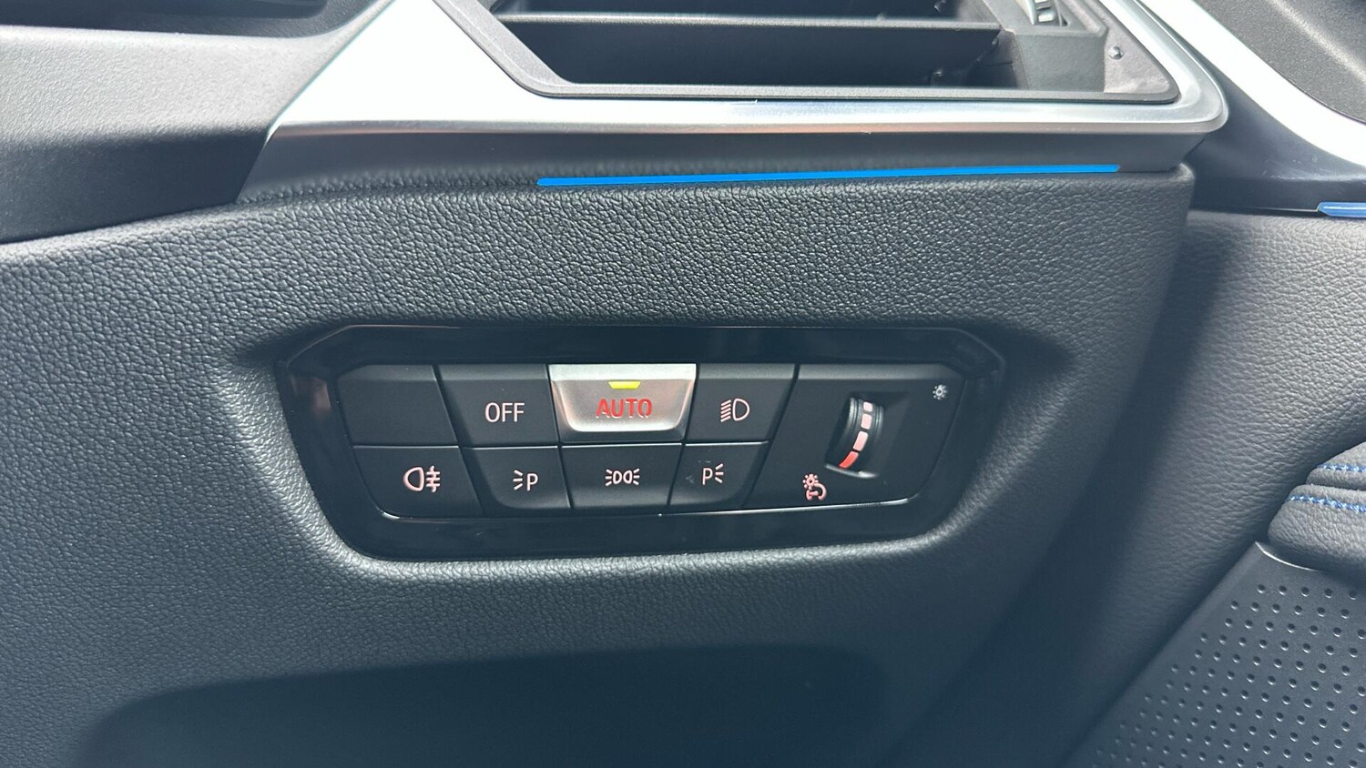 Used BMW i4 2024 for sale - 77604660: Photo 32