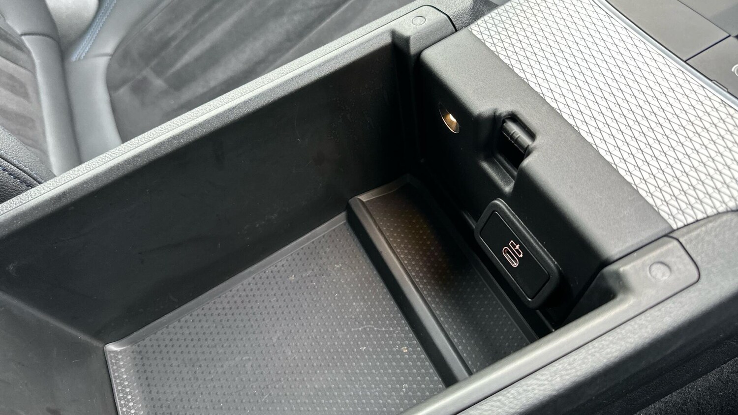 Used BMW i4 2024 for sale - 77604660: Photo 33