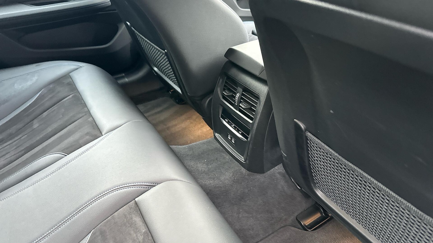 Used BMW i4 2024 for sale - 77604660: Photo 34