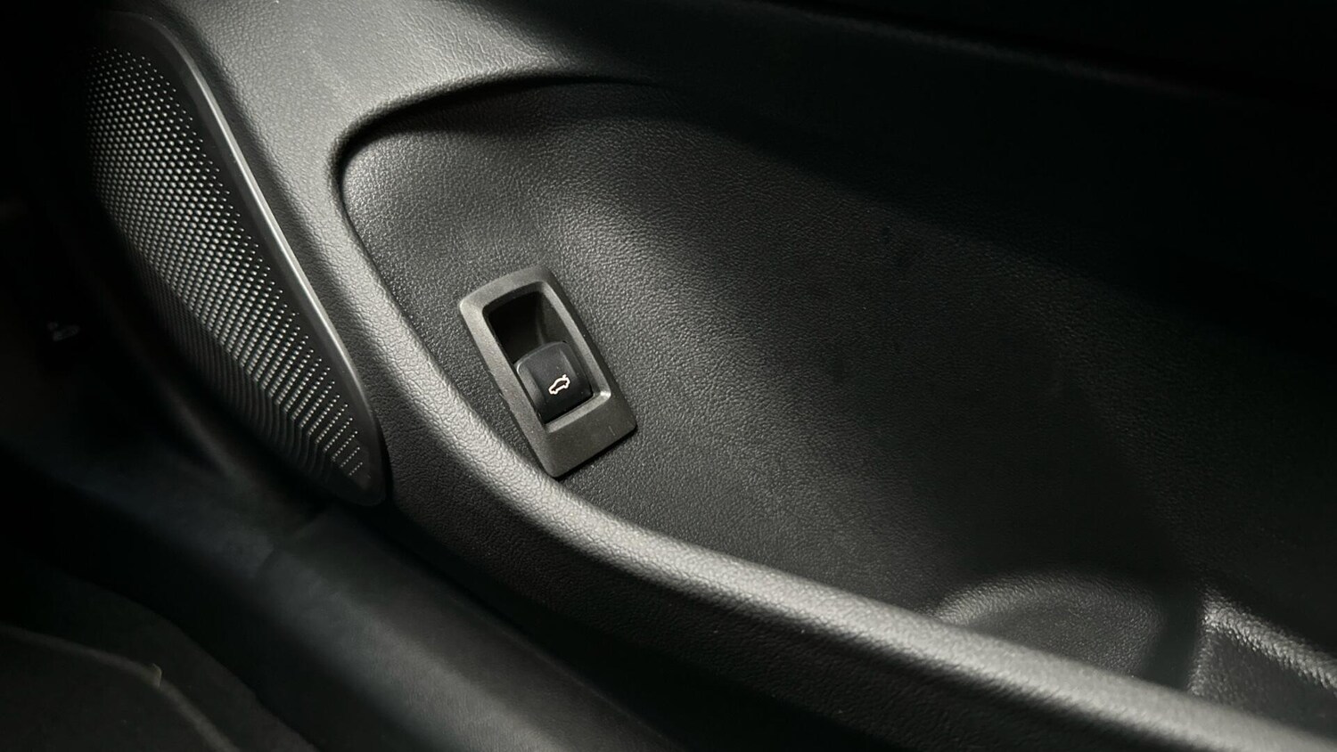 Used BMW i4 for sale - 77604656: Photo 19