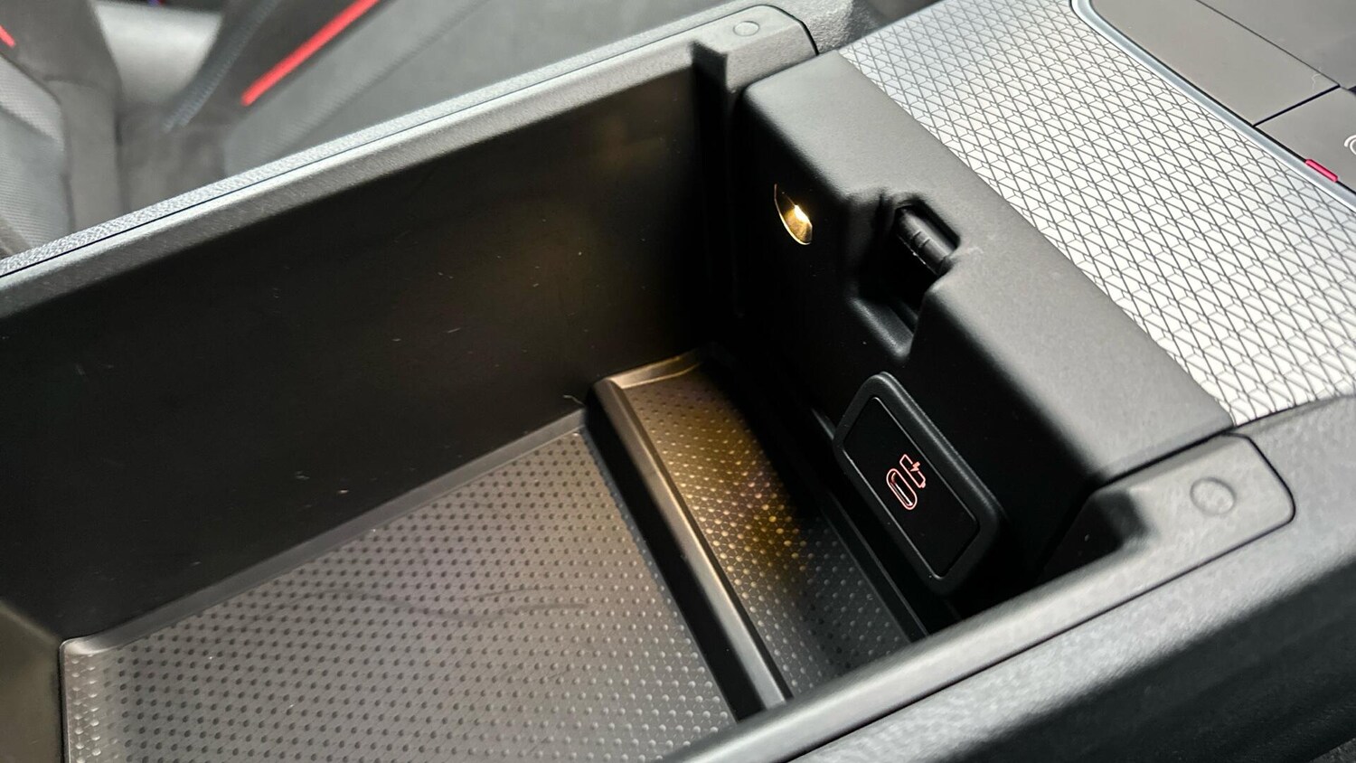 Used BMW i4 for sale - 77604656: Photo 43