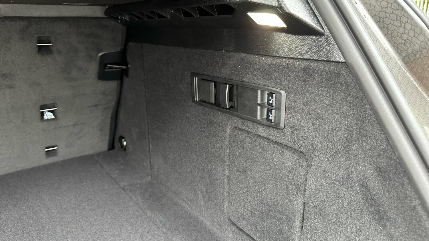 Used BMW iX for sale - 77909353: Photo 35