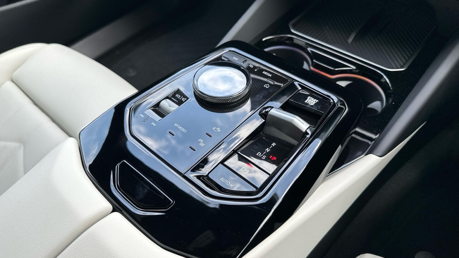 Used BMW 5 Series 2025 for sale - 77604597: Photo 10