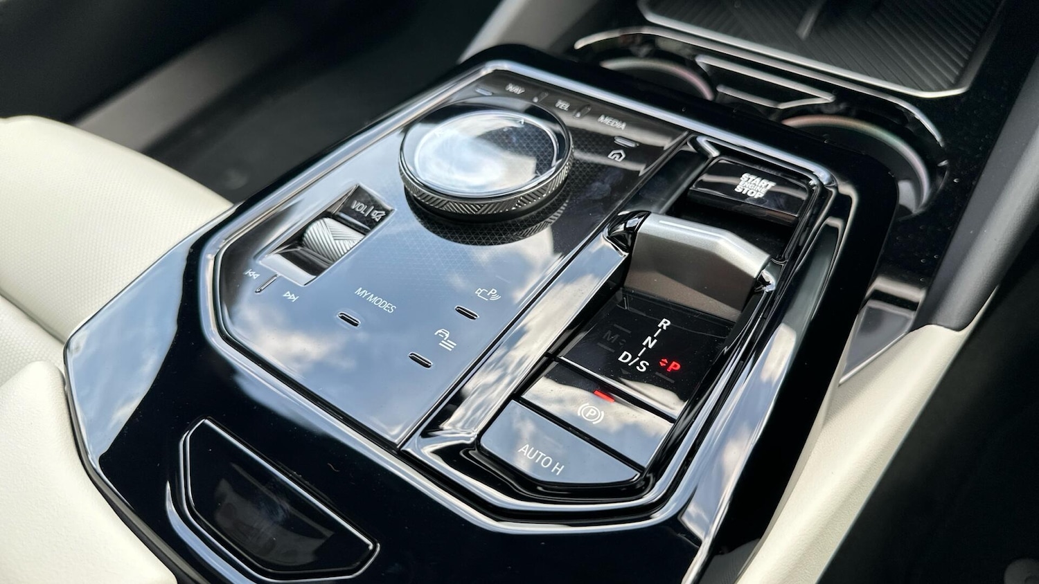 Used BMW 5 Series 2025 for sale - 77604597: Photo 11