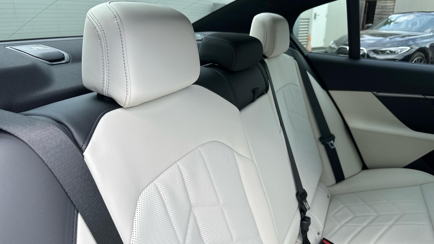 Used BMW 5 Series 2025 for sale - 77604597: Photo 16