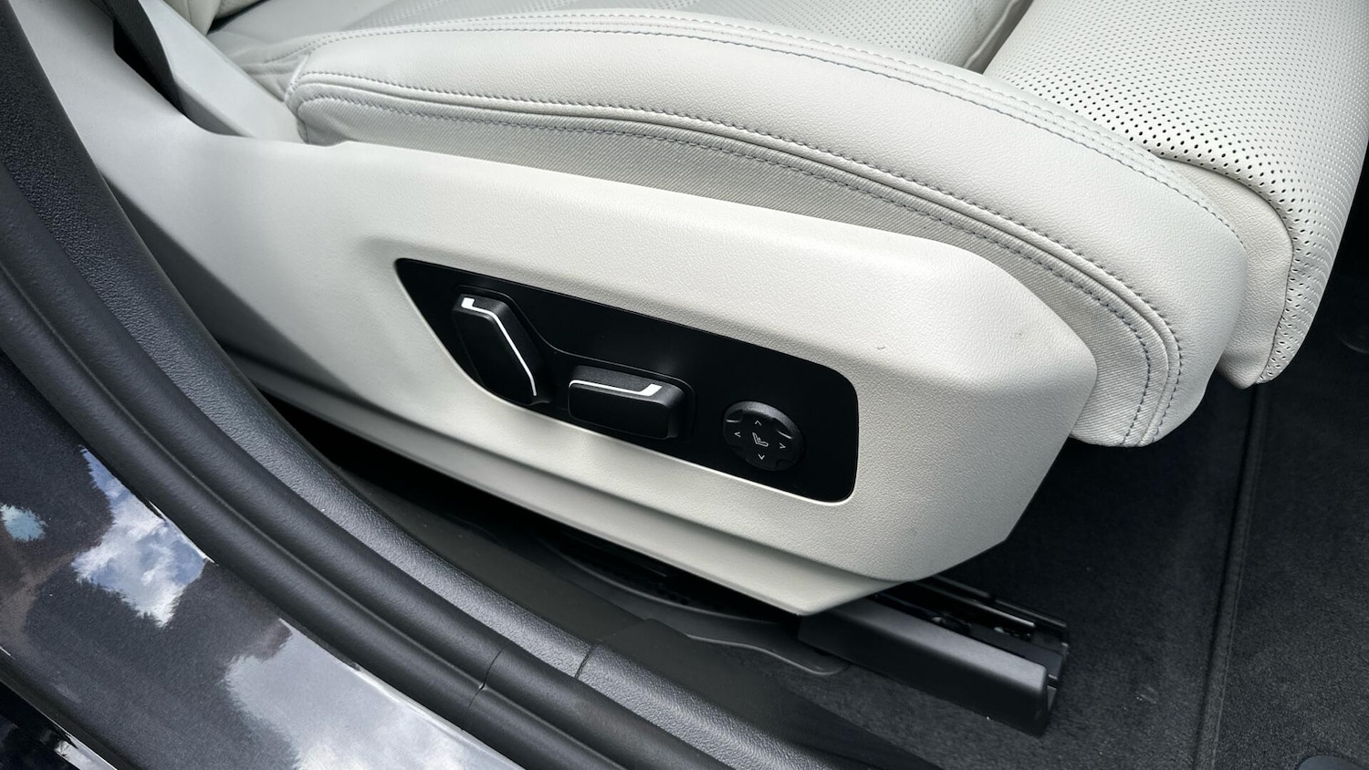 Used BMW 5 Series 2025 for sale - 77604597: Photo 22