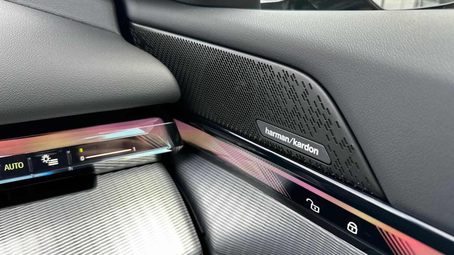 Used BMW 5 Series 2025 for sale - 77604597: Photo 41