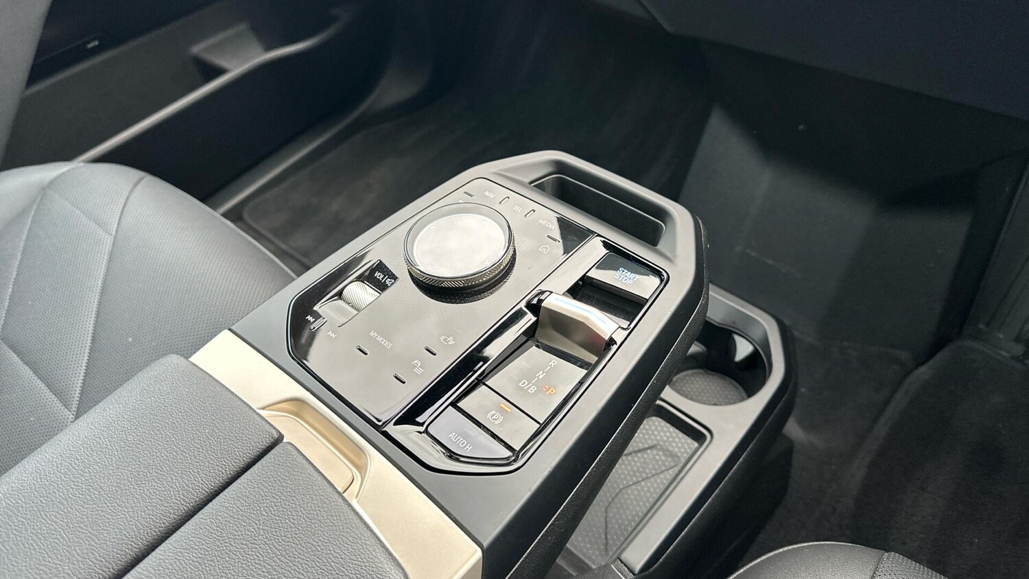 Used BMW iX 2022 for sale - 77604570: Photo 10