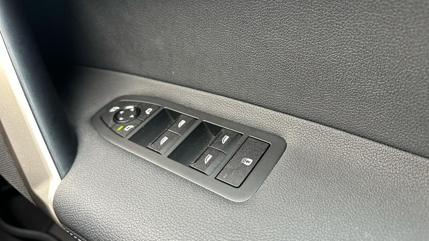 Used BMW iX 2022 for sale - 77604570: Photo 31