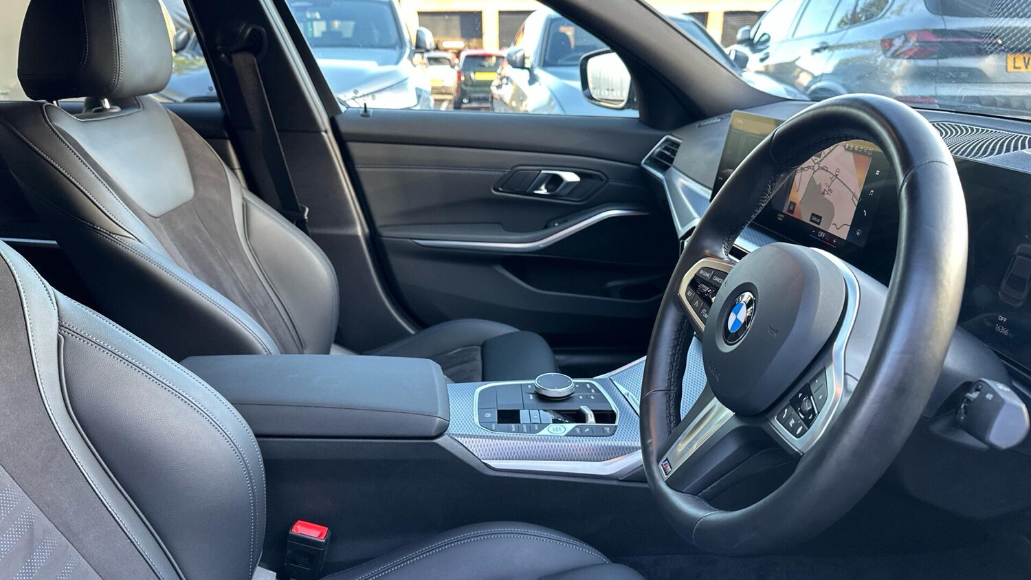 Used BMW 3 Series 2024 for sale - 77604667: Photo 11