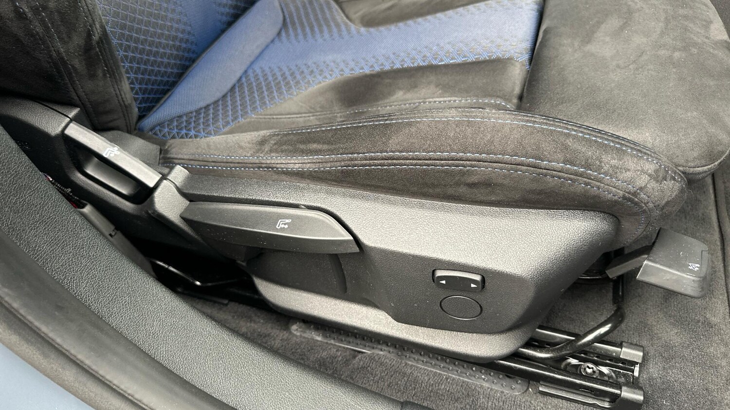 Used BMW 1 Series 2023 for sale - 77604614: Photo 32