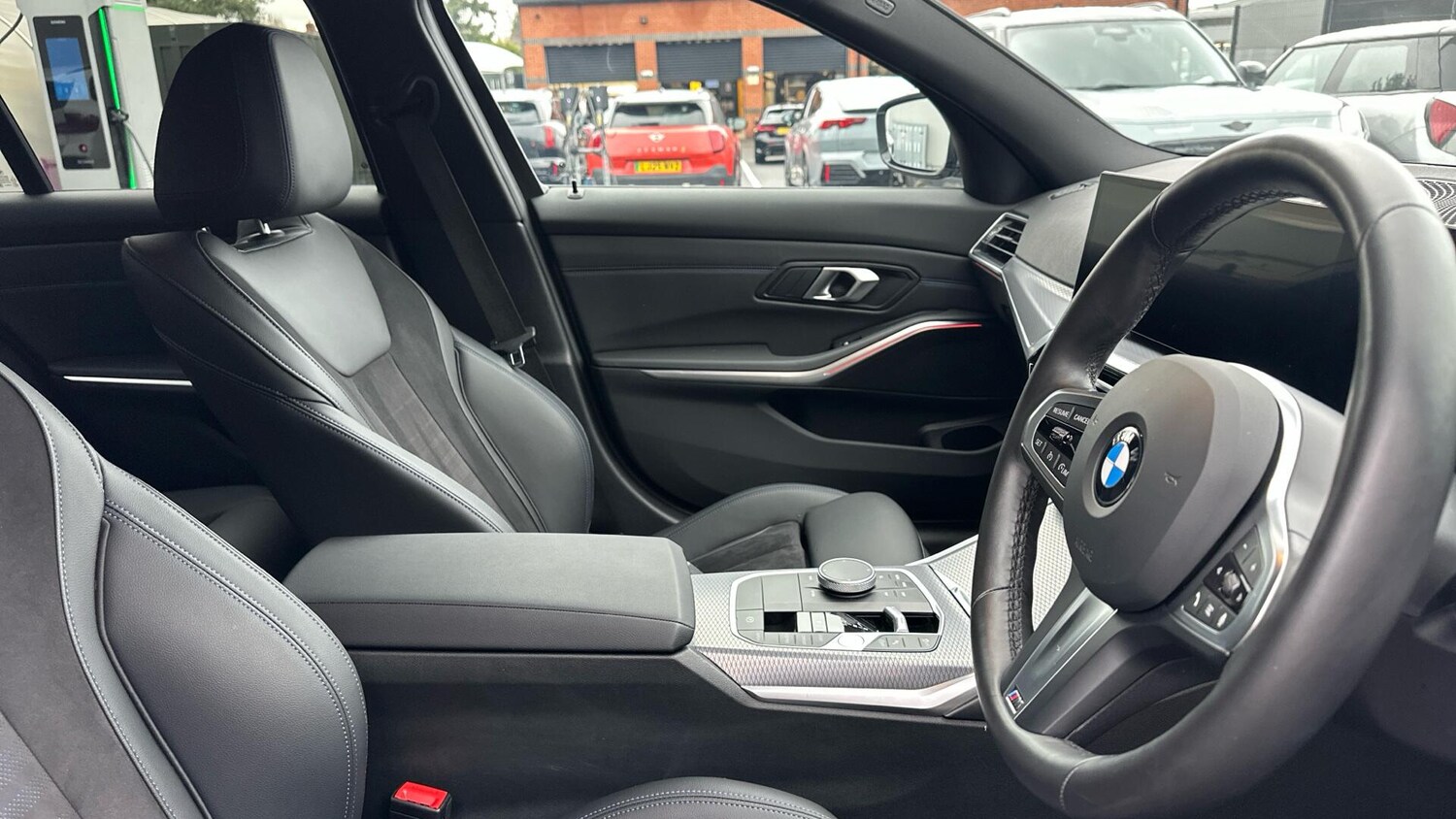 Used BMW 3 Series 2024 for sale - 77604679: Photo 11