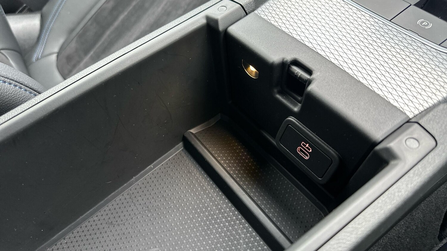 Used BMW 3 Series 2024 for sale - 77604679: Photo 29