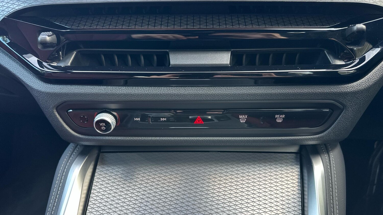 Used BMW 4 Series 2025 for sale - 77882494: Photo 12