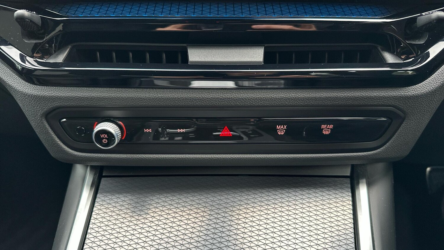 Used BMW 3 Series 2025 for sale - 77604686: Photo 27