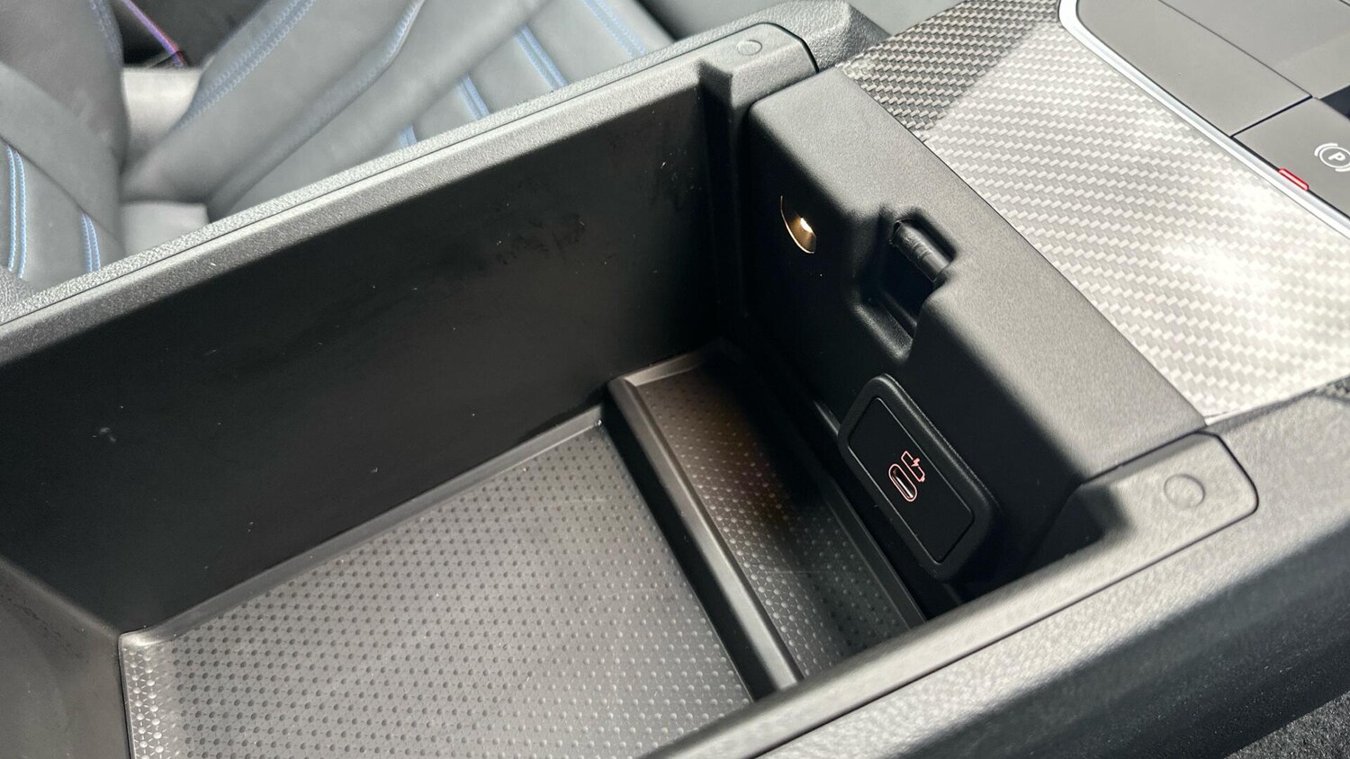 Used BMW i4 for sale - 77604582: Photo 30