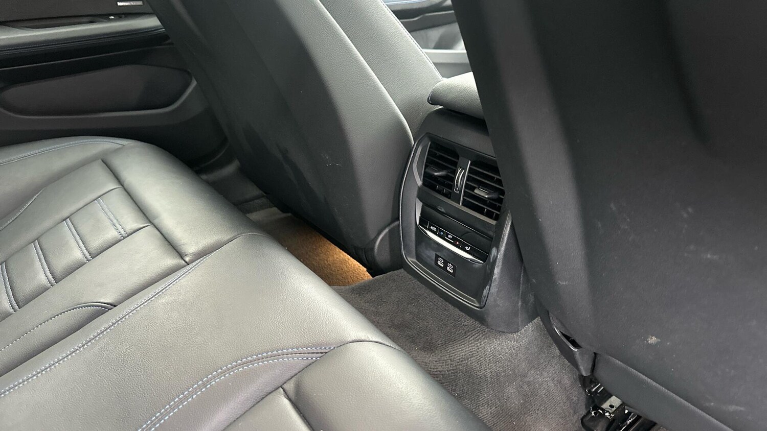 Used BMW i4 for sale - 77604582: Photo 38