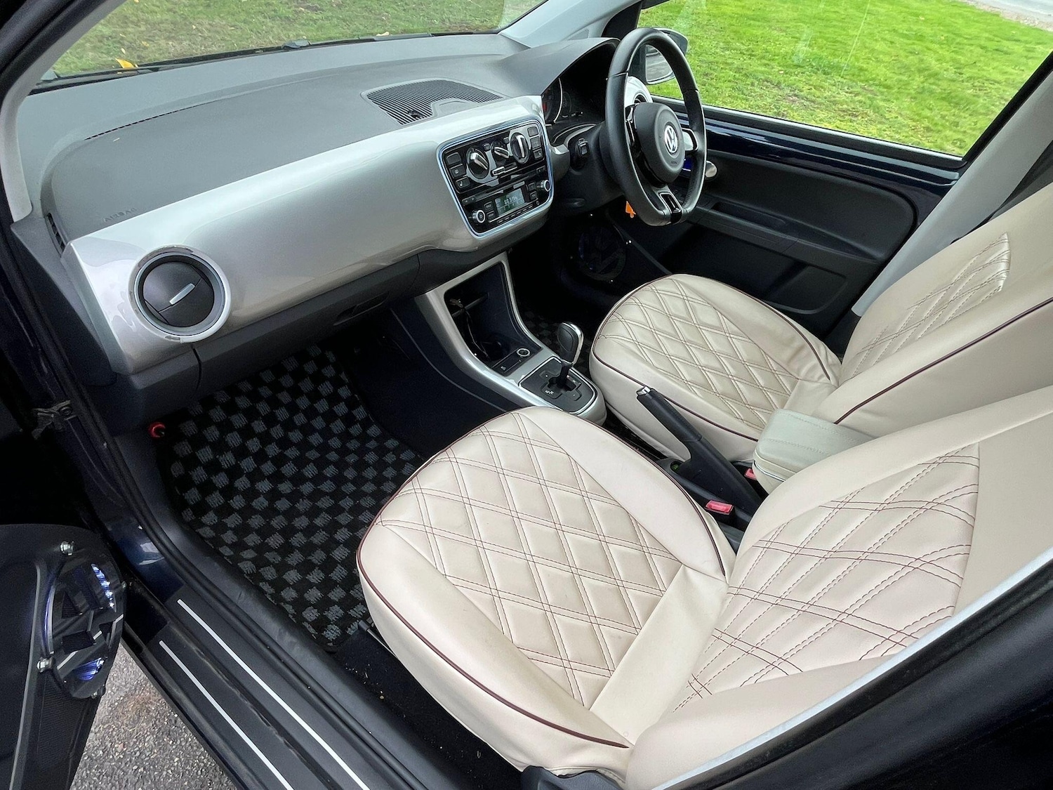 Used Volkswagen up! 2025 for sale - 77705675: Photo 13