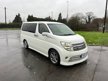 Nissan Elgrand feature image